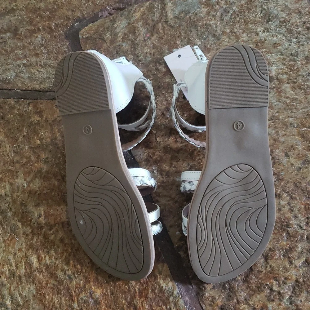 Braided White Sandals for Girls Size 4Med - Picture 10 of 11